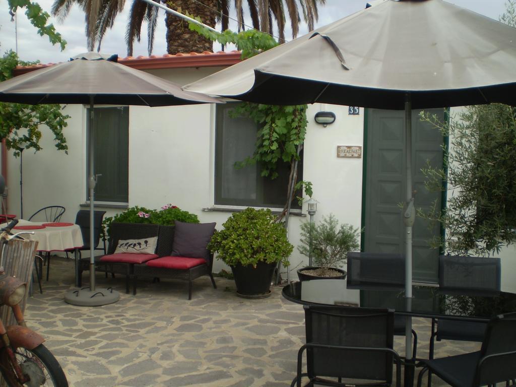 Il Giardino Di Emilio Bed & Breakfast Marrùbiu Стая снимка