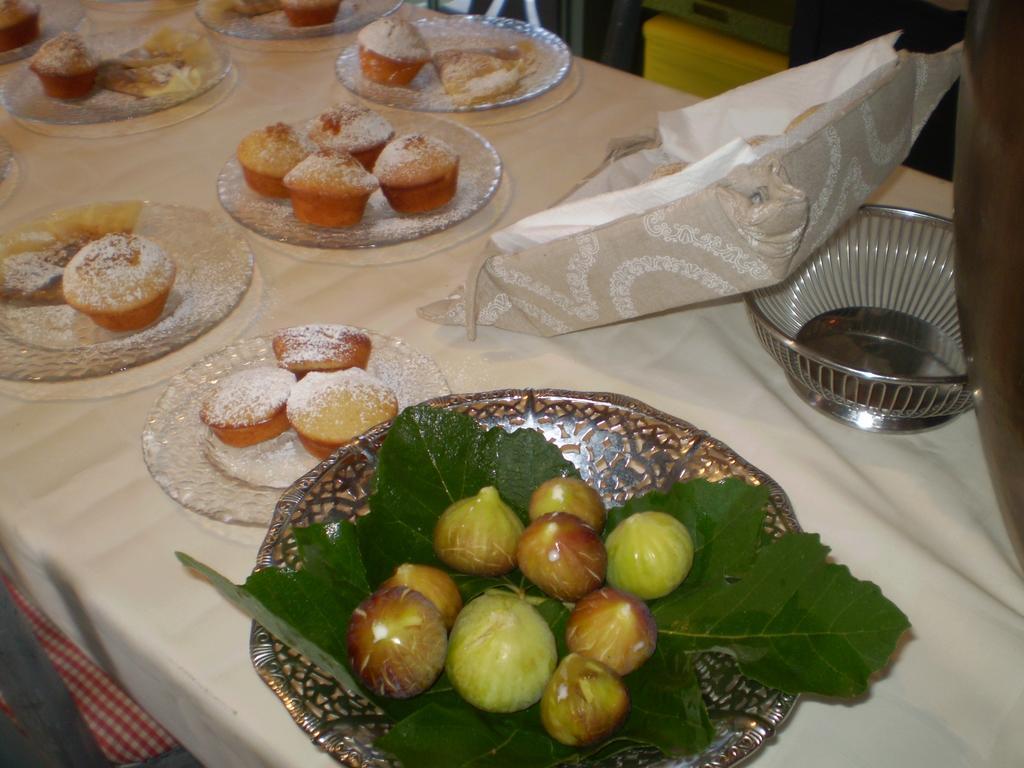 Il Giardino Di Emilio Bed & Breakfast Marrùbiu Екстериор снимка