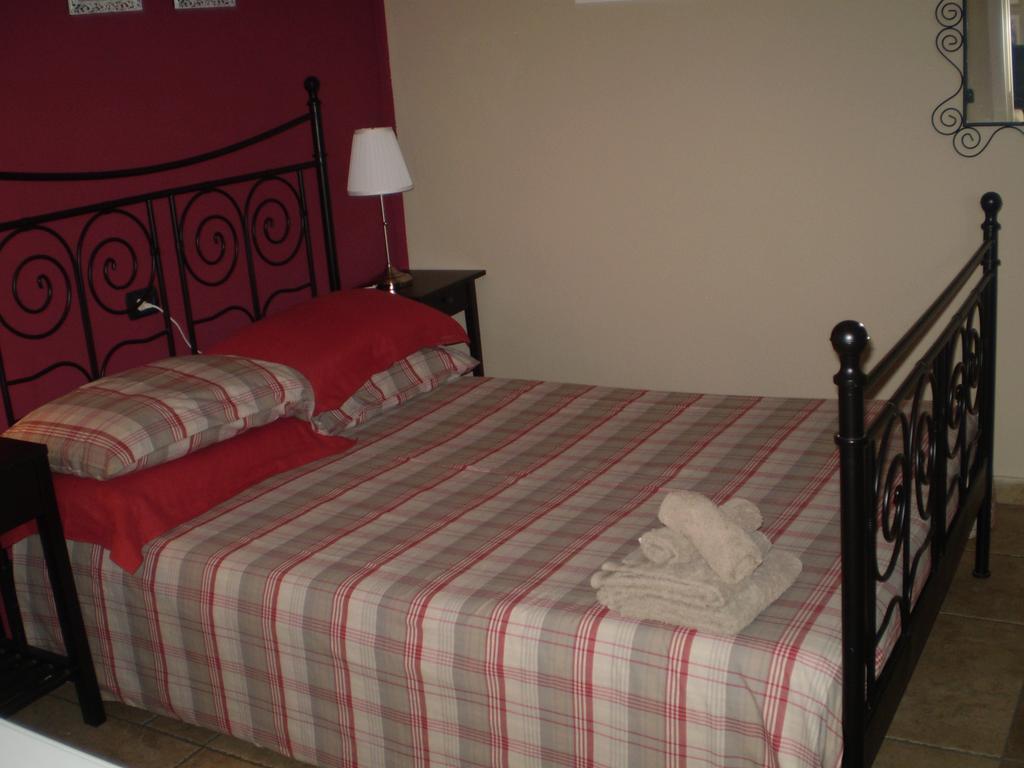 Il Giardino Di Emilio Bed & Breakfast Marrùbiu Стая снимка