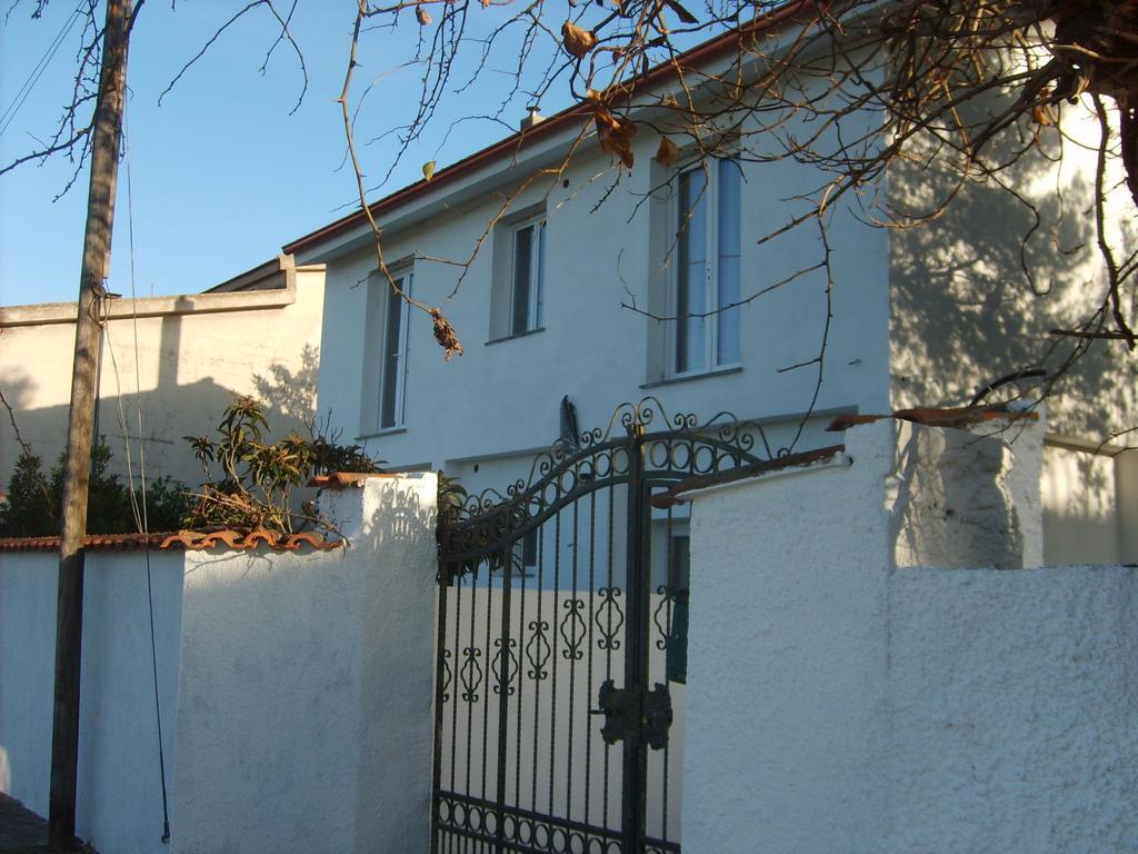 Il Giardino Di Emilio Bed & Breakfast Marrùbiu Екстериор снимка